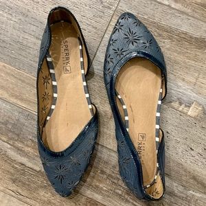 SPERRY• NWOT Maisie Perforated Flats